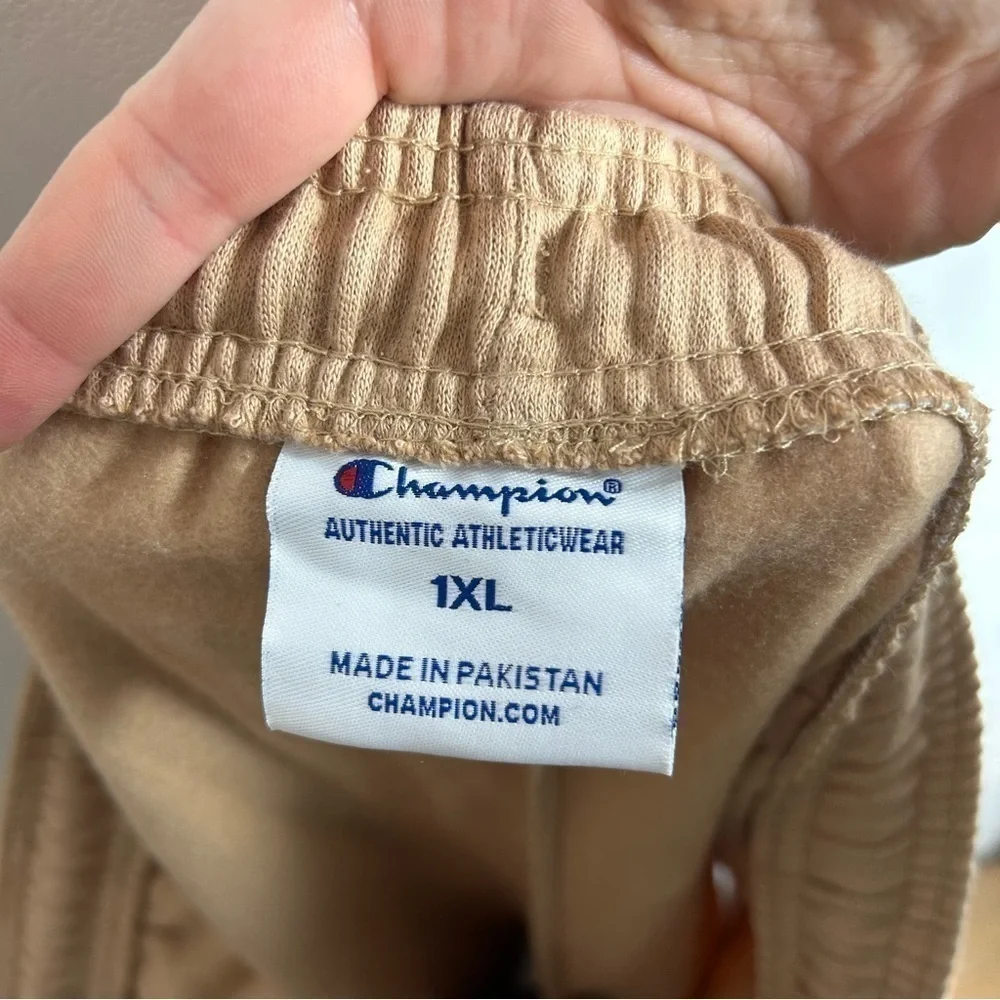 Champion Fleece Shorts NWT Sz 1X Tan Sandstone Pockets Men’s
